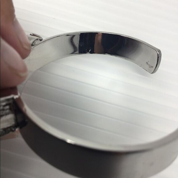 Nordstrom Jewelry Modern Jewel Cuff (G1) - Picture 3 of 6